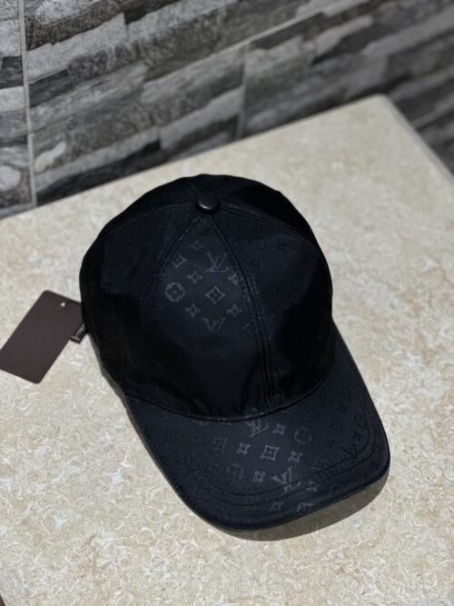 LV noir